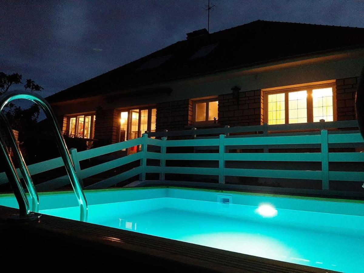 Villa Avec Piscine Proche Disneyland Et Paris Saint-Thibault-des-Vignes Εξωτερικό φωτογραφία