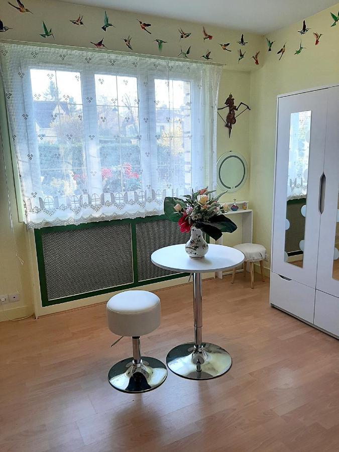 Villa Avec Piscine Proche Disneyland Et Paris Saint-Thibault-des-Vignes Εξωτερικό φωτογραφία