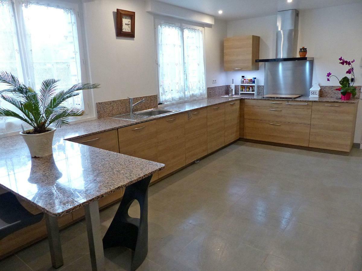 Villa Avec Piscine Proche Disneyland Et Paris Saint-Thibault-des-Vignes Εξωτερικό φωτογραφία
